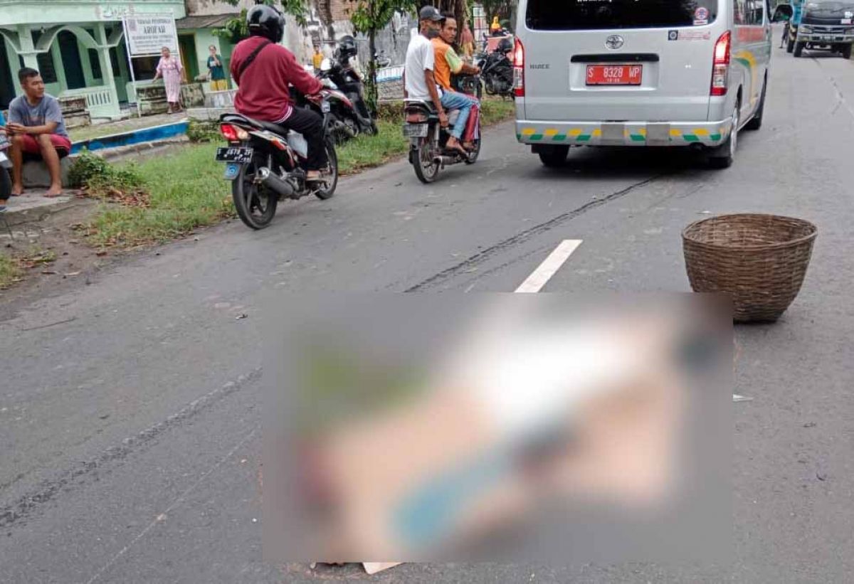 Kecelakaan Beruntun 3 Motor Pelajar Smk Di Jombang Tewas 