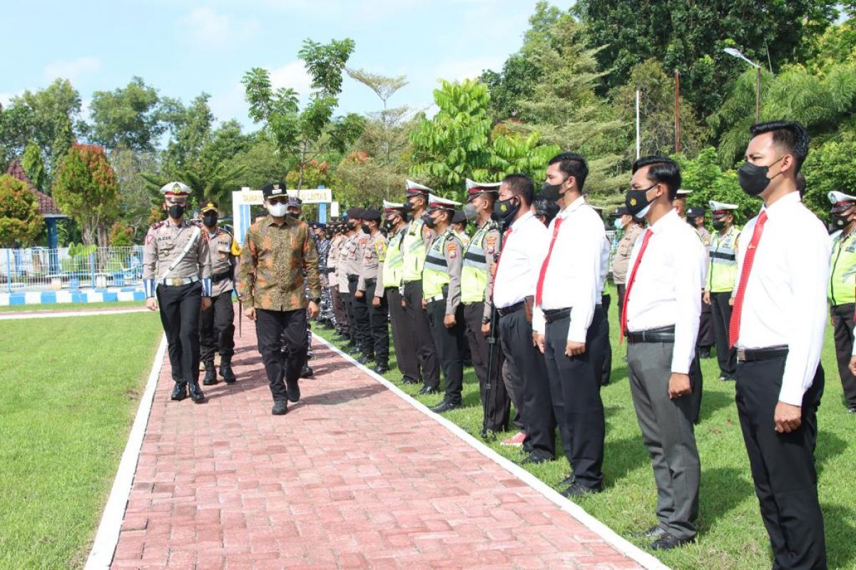 Ratusan personel dikerahkan untuk pengamanan menjelang pelaksanaan Idul Fitri di Bangkalan, Sabtu (23/04/2022).(Foto: Humas Polres Bangkalan)