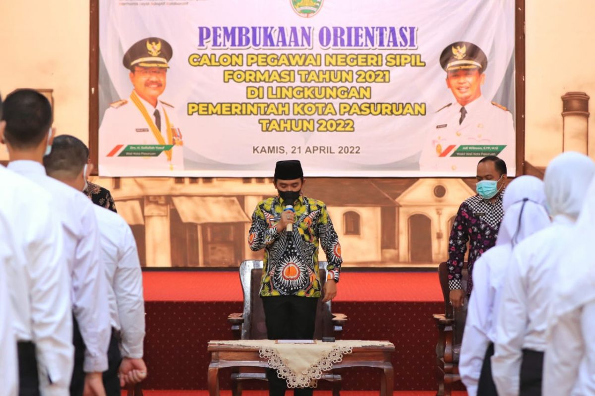 Wakil Wali Kota Pasuruan, Adi Wibowo saat memberikan pembekalan orientasi CASN di aula gedung Gradika. (Foto: Humas Pemkot Pasuruan/jatimnow.com)