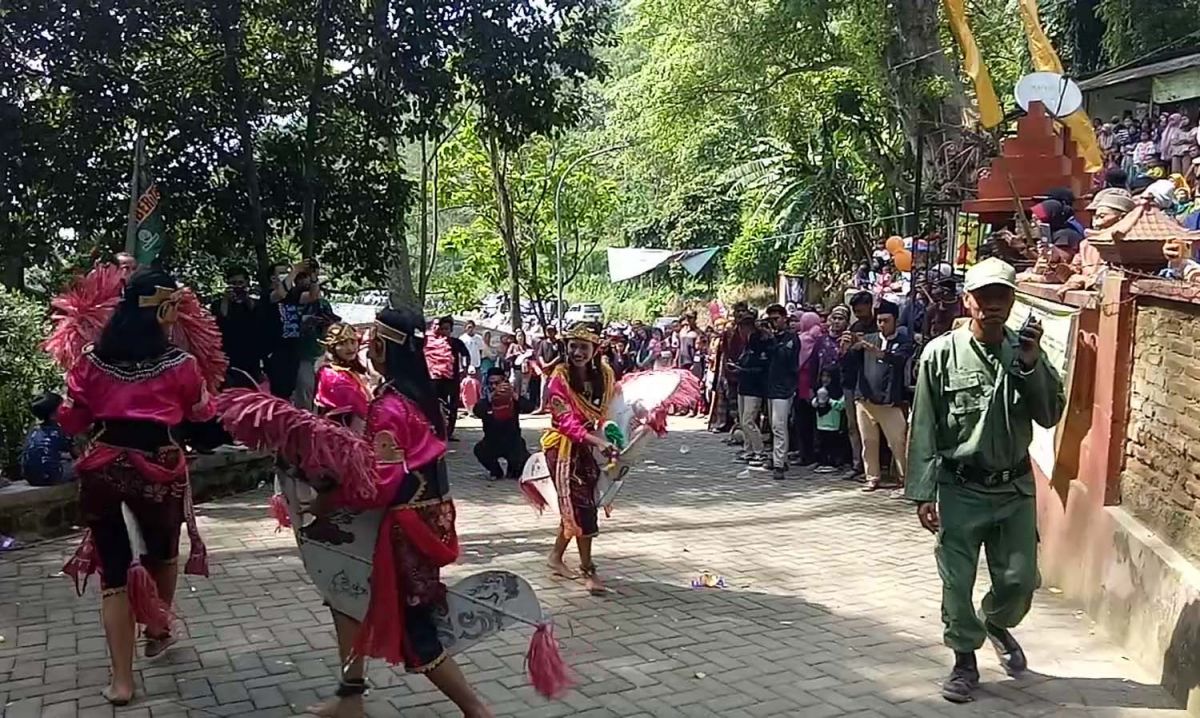 Festival Candi Belahan di Desa Wisata Wonosunyo, Pasuruan (Foto-foto: Moch Rois/jatimnow.com)