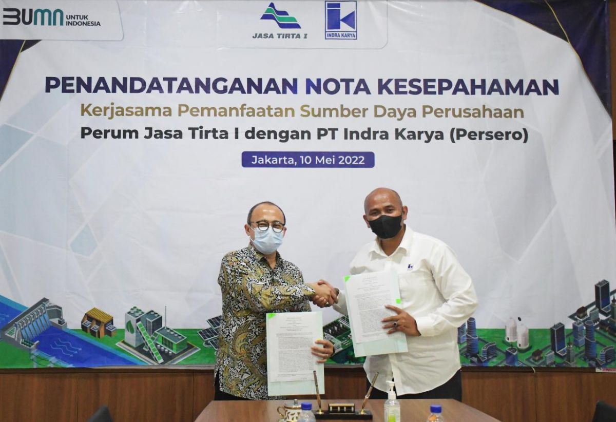 Penandatanganan nota kesepahaman kerjasama antara PJT I dengan PT. Indra Karya (Foto: PJT I for jatimnow.com)