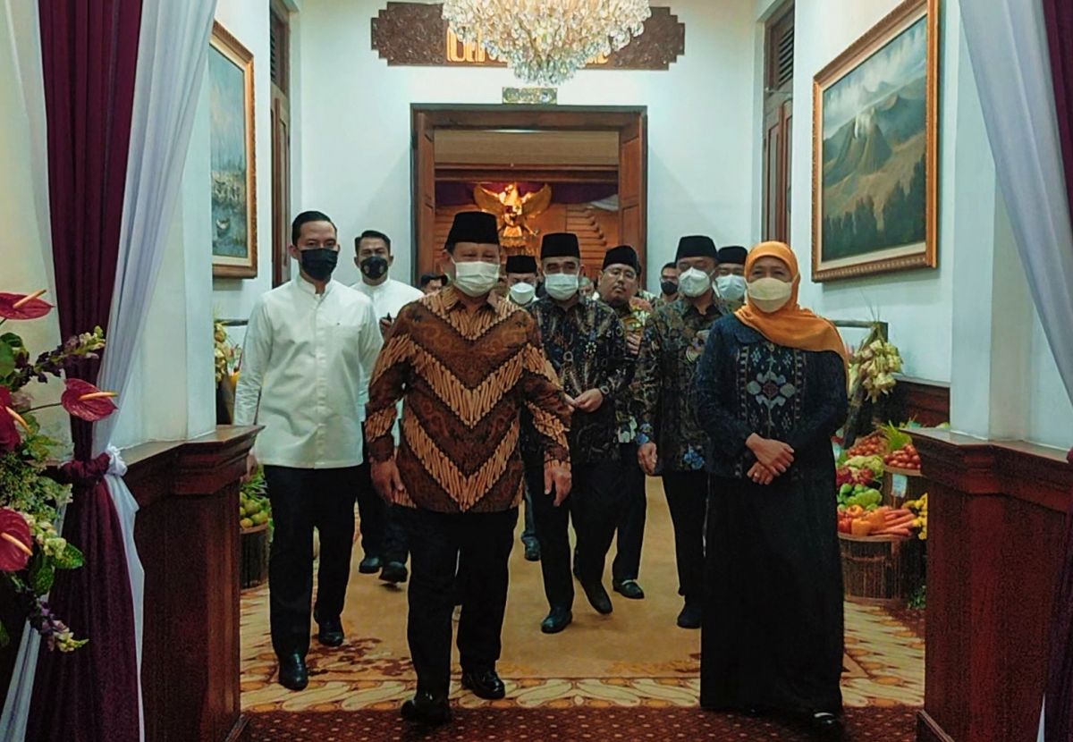 Ketum Gerindra Prabowo Subianto saat mengunjungi Gubernur Jatim Khofifah di Gedung Negara Grahadi. (Foto: Farizal Tito/jatimnow.com)