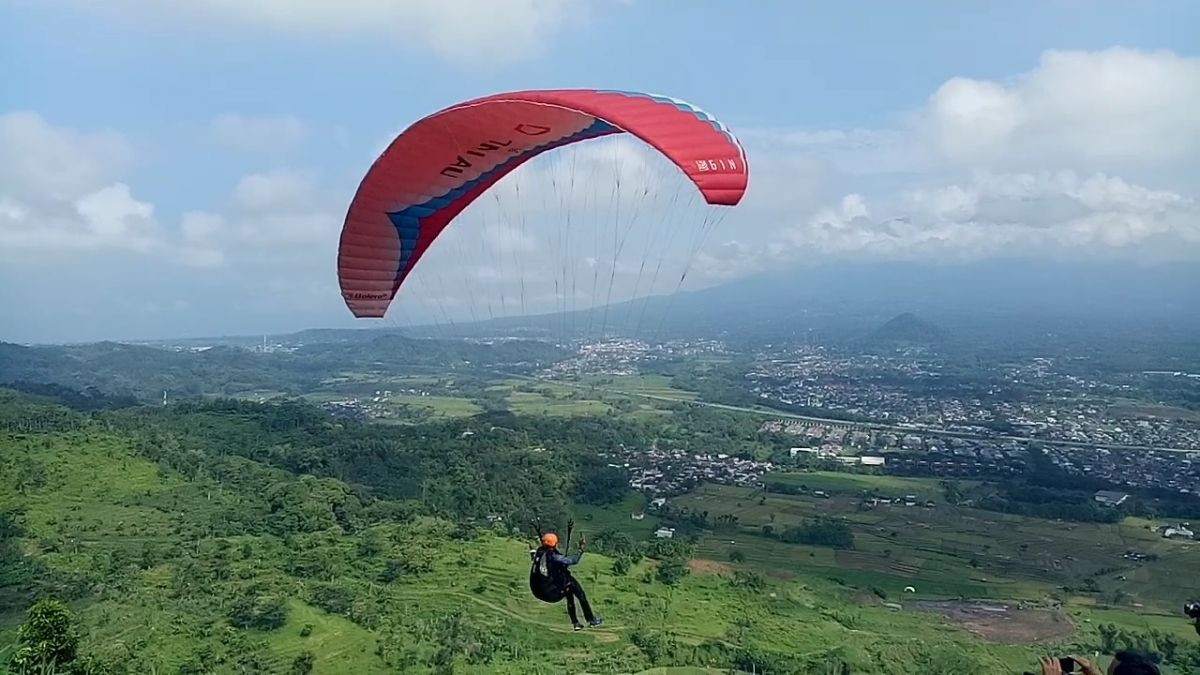 Sempu Aero Park di Bukit Sempu, Desa Cowek, Kecamatan Purwodadi, Kabupaten Pasuruan.(Foto: Moch Rois)