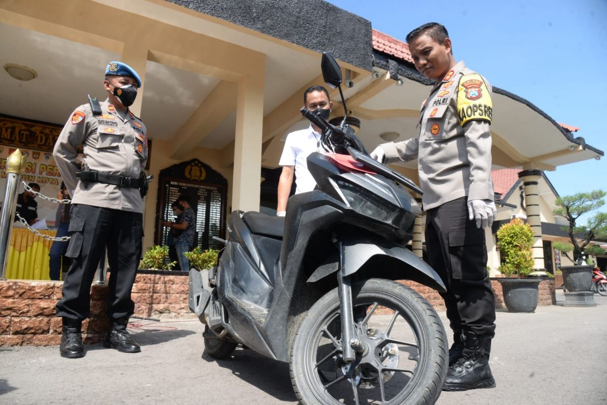 Press rilis kasus pencurian motor di Mapolres Madiun Kota (Foto: Humas Polres Madiun Kota/jatimnow.com)