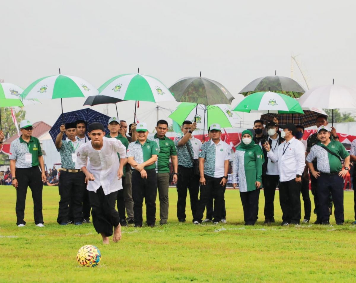 Kick Off Piala KASAD.(Foto: Humas Pemprov Jatim)