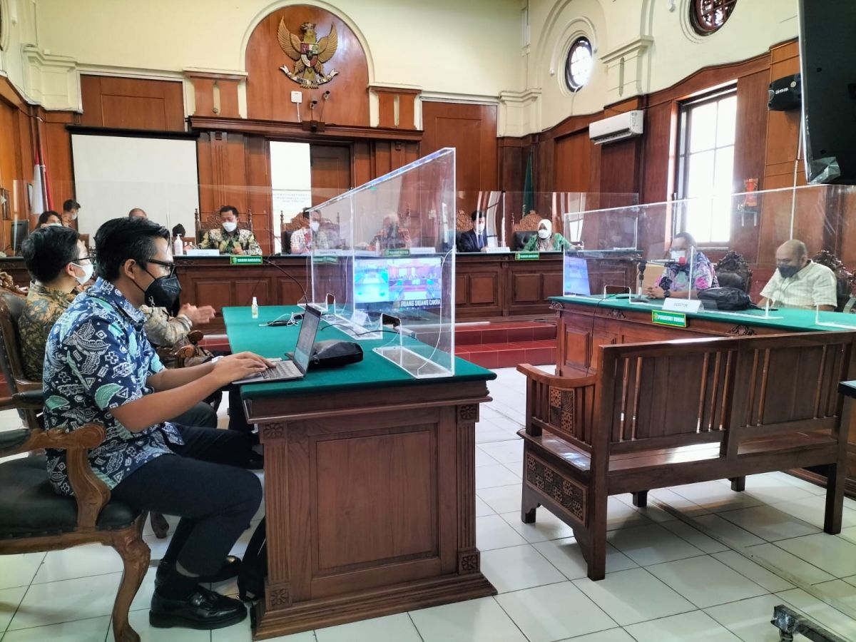 Rapat perdana kapailitan PT Merpati Nusantara Airlines di Pengadilan Niaga Surabaya. (Foto: Zain Ahmad/jatimnow.com)