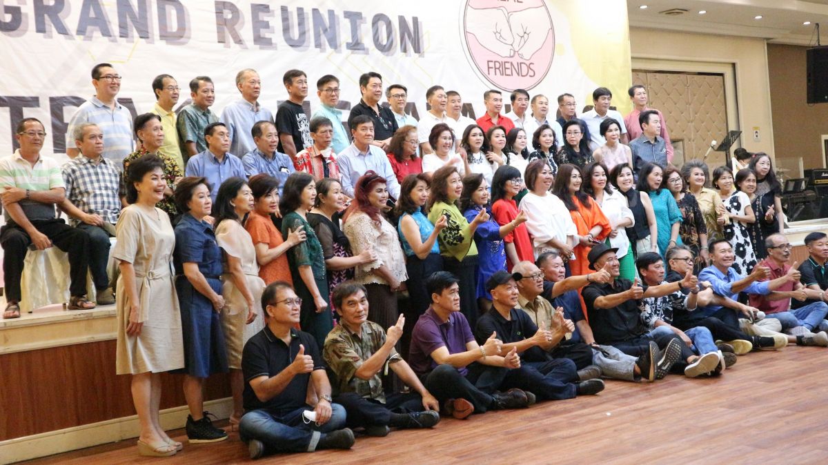 Para alumni SMAK Petra 1 Surabaya.