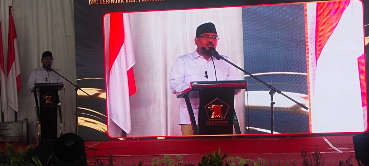 Anwar Sadad dalam pelantikan pengurus Gerindra Pasuruan