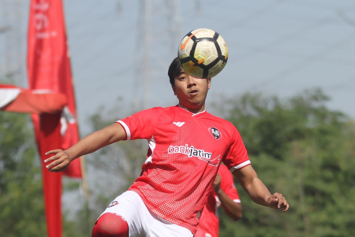 Mini soccer antara Bank Jatim melawan Dinkes Gresik FC