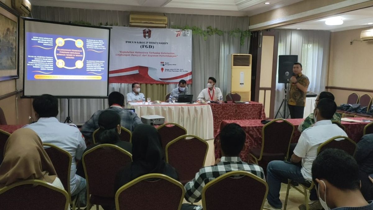 Dinas Energi dan Sumber Daya Mineral (ESDM) Provinsi Jawa Timur menggelar focus group discussion (FGD) bersama puluhan mahasiswa