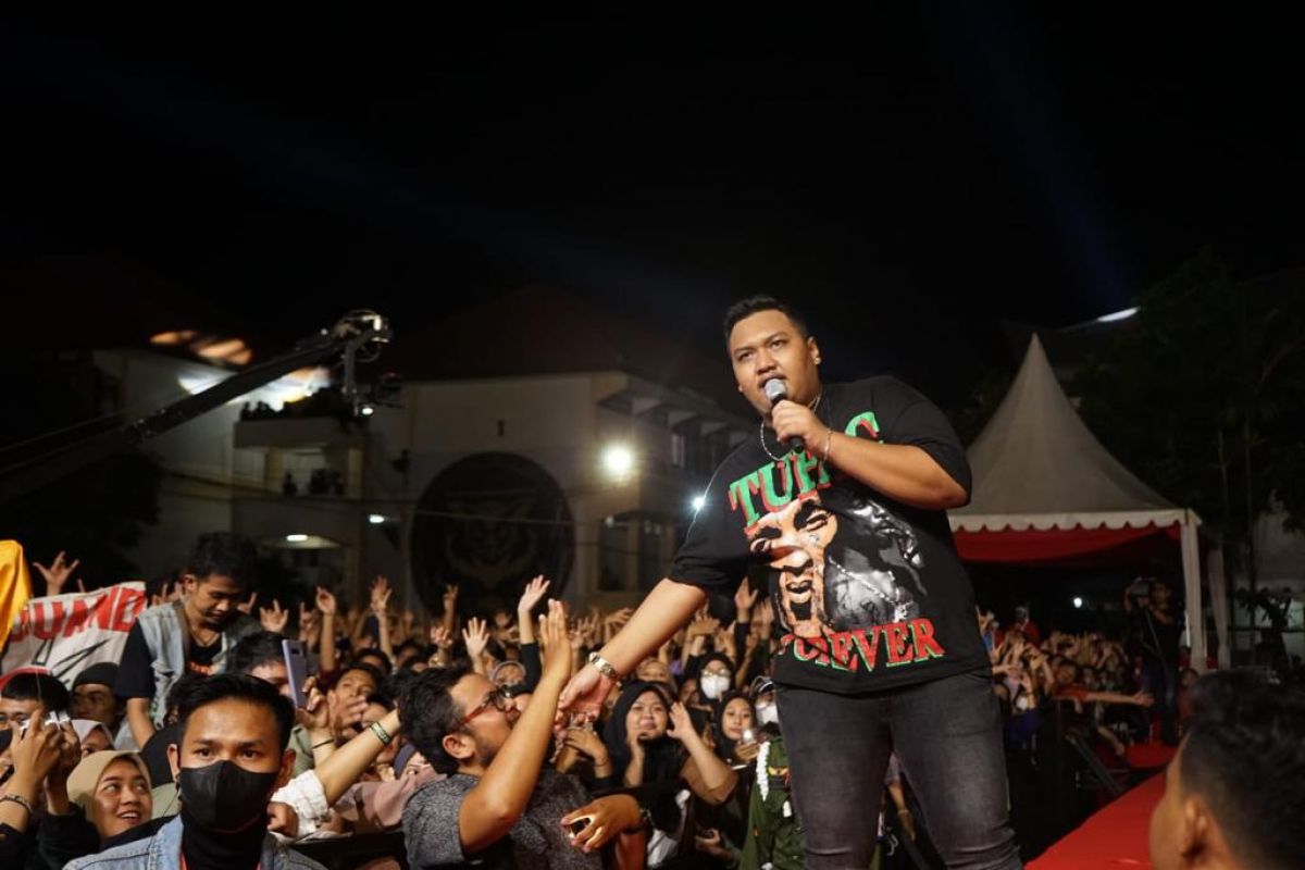 Penampilan Ndarboy Genk di Untag Surabaya Expo 2022.(Foto: Untag Surabaya)