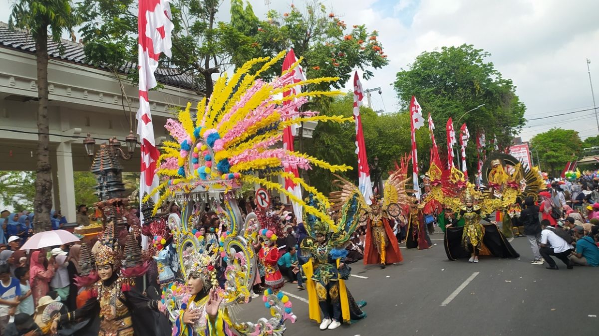 Kemeriahan Megilan Karnaval Lamongan 2022