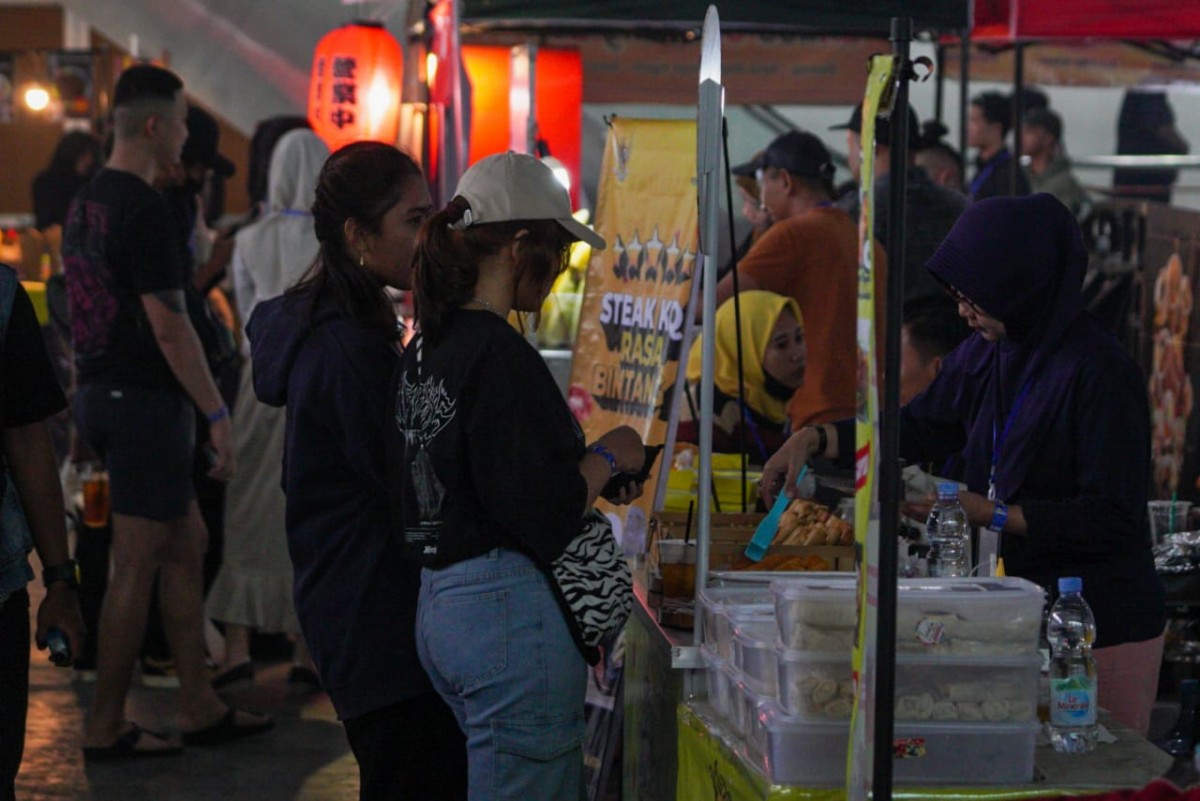 Kemeriahan UMKM Festival Indonesia di Surabaya