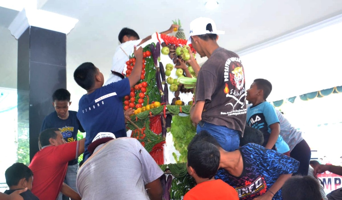 Sedekah bumi di Desa Setro, Kecamatan Menganti, Kabupaten Gresik