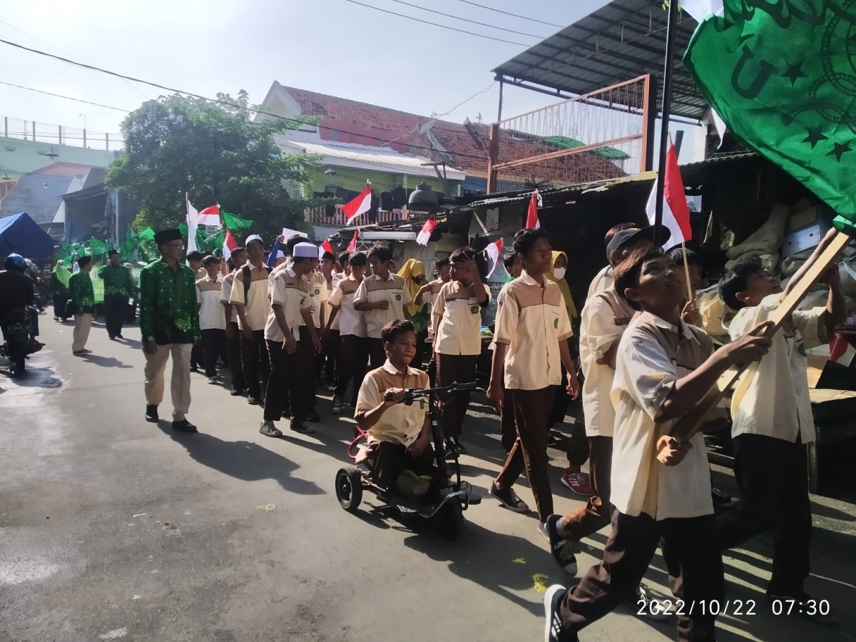 Kirab Resolusi Jihad di Surabaya.(Foto: Fatchur Rahman)