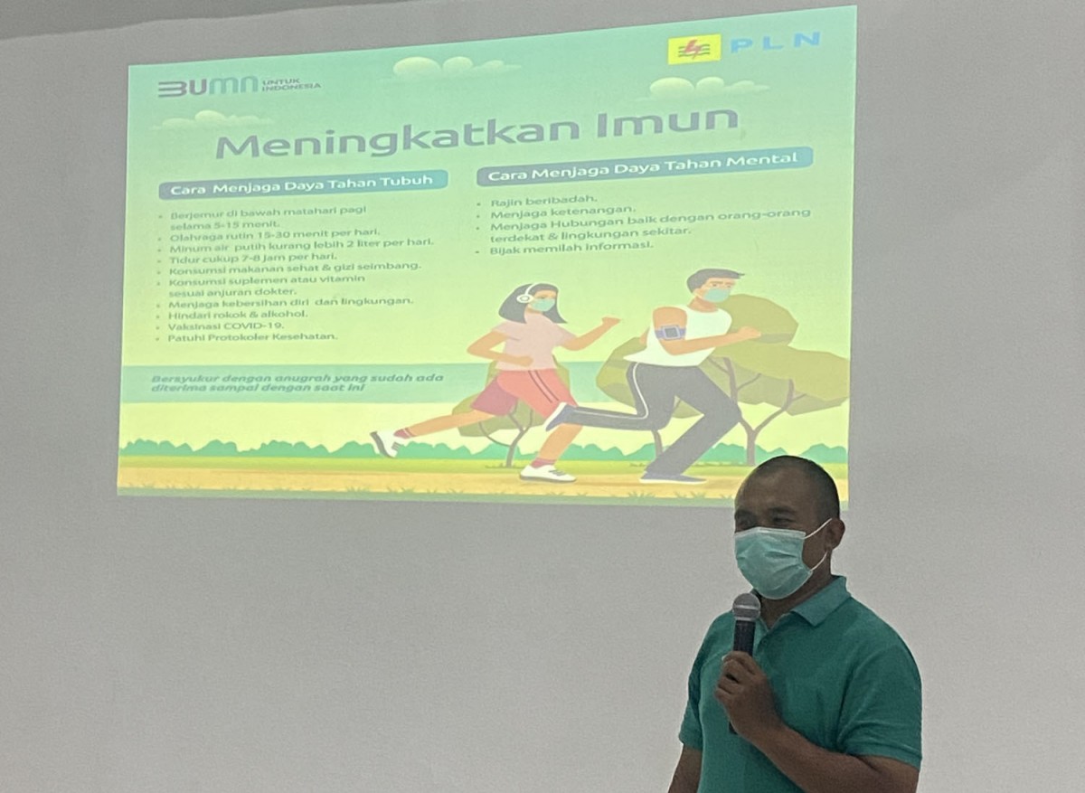 Kelompok Program Pengabdian Masyarakat Universitas Muhammadiyah Malang (UMM) saat menggelar rangkaian bakti masyarakat di Rungkut Harapan, Surabaya