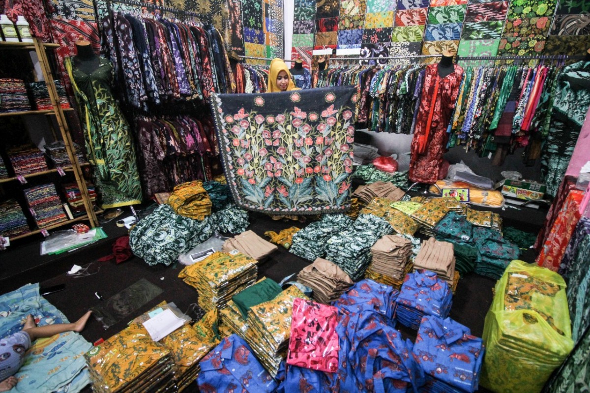 Toko milik Lintang di Desa Sarirogo, Sidoarjo.