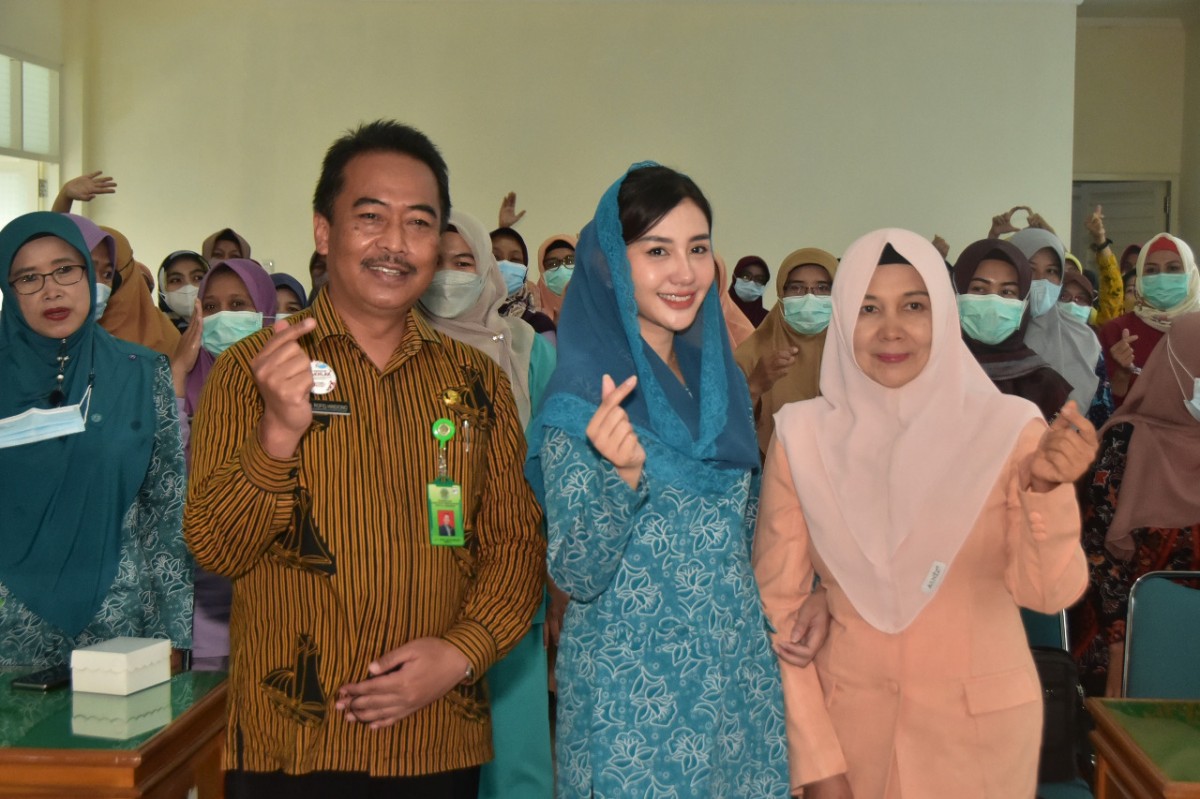 Ketua TP PKK Kabupaten Trenggalek, Novita Hardini dalam acara workhshop