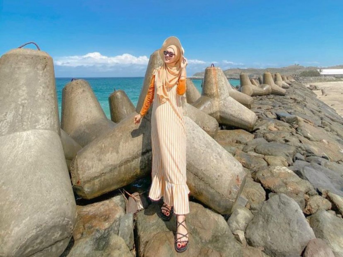 Pantai Tambakrejo. (foto: IG @lalain_mab)