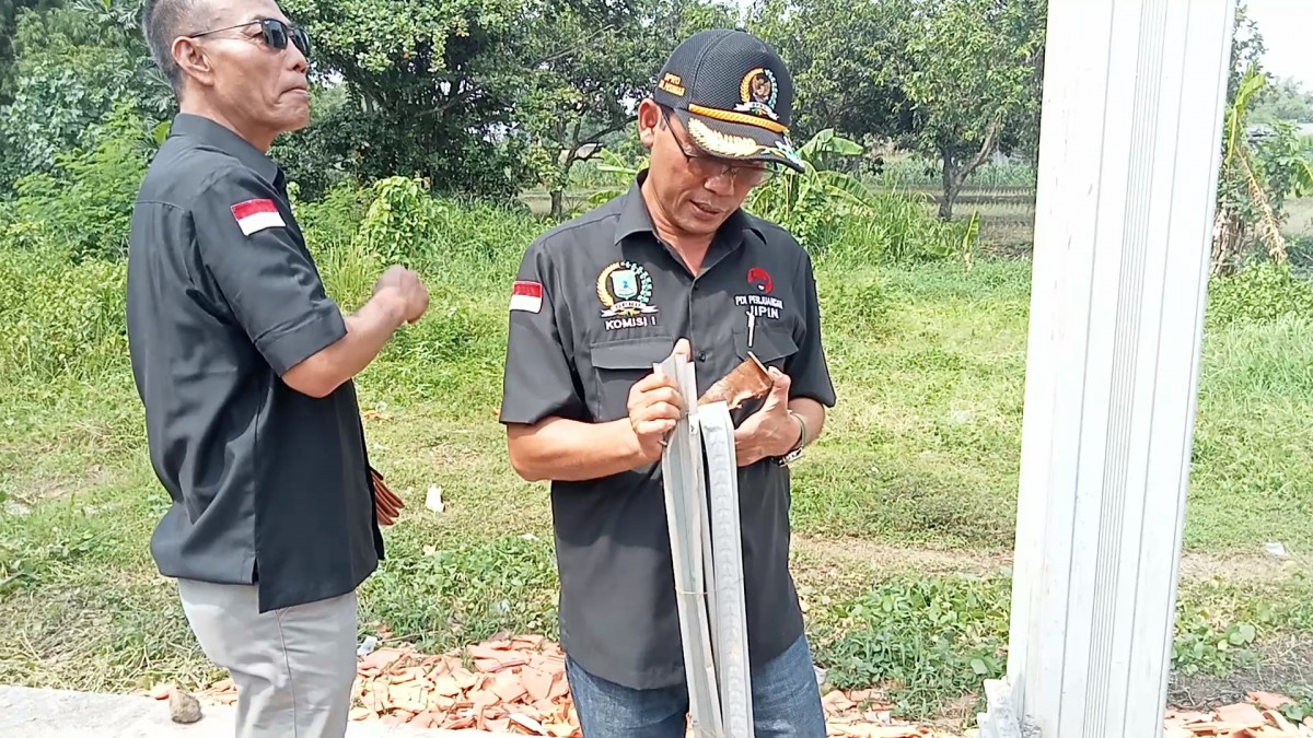 Komisi 1 DPRD Kabupaten Pasuruan saat melakukan pengecekan