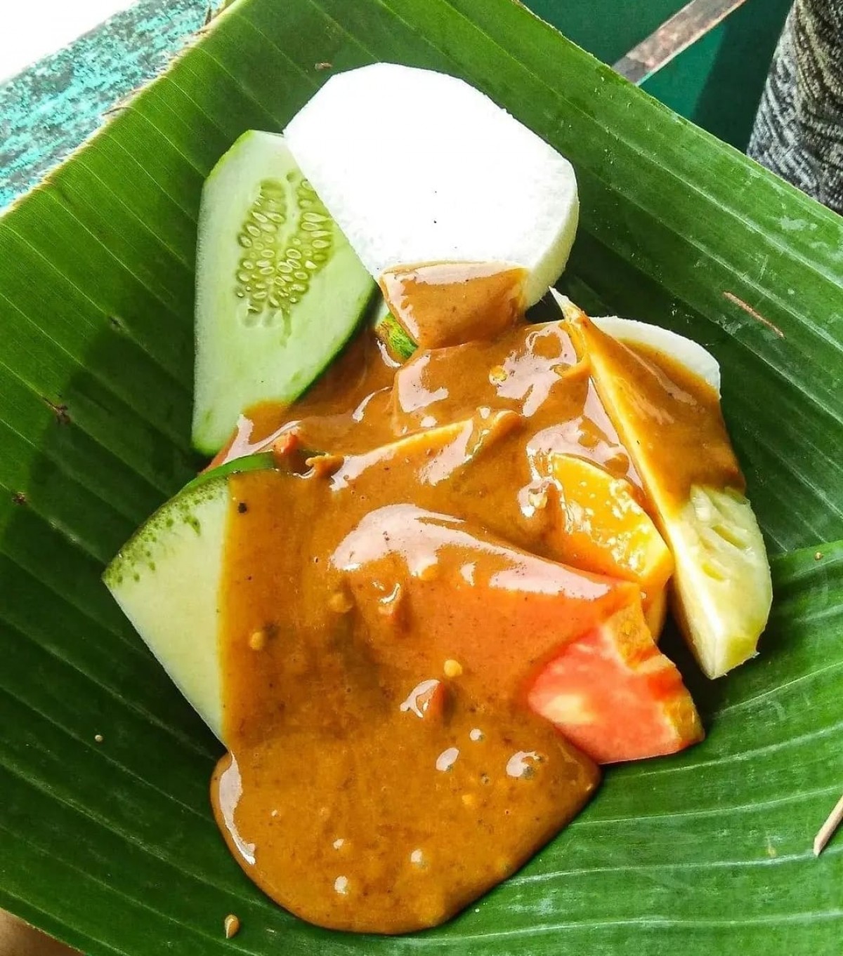 Rujak Mak Tas (foto:IG @daerah.lamongan)