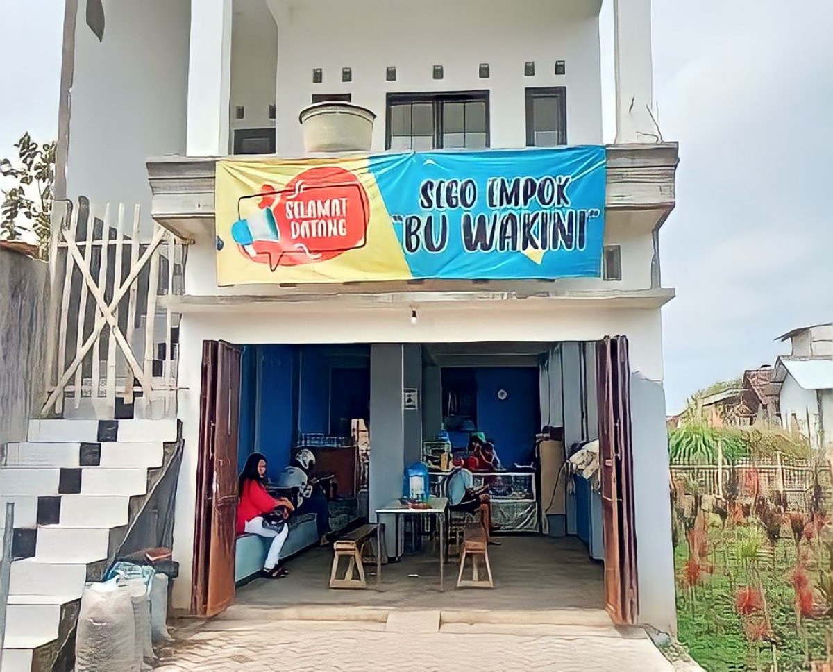 Warung Empok Wakini yang kerap dikunjungi pejabat Pemkot Batu serta pecinta kuliner pedas dari berbagai kota. (foto: Galih Rakasiwi/jatimnow.com)