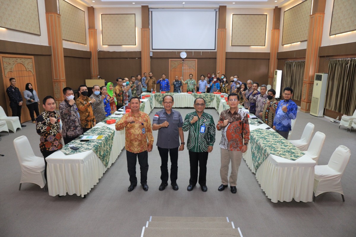 Kemenkumham Jatim saat menggelar kegiatan Fasilitasi dan Pembinaan Analisis dan Evaluasi Produk Hukum Daerah