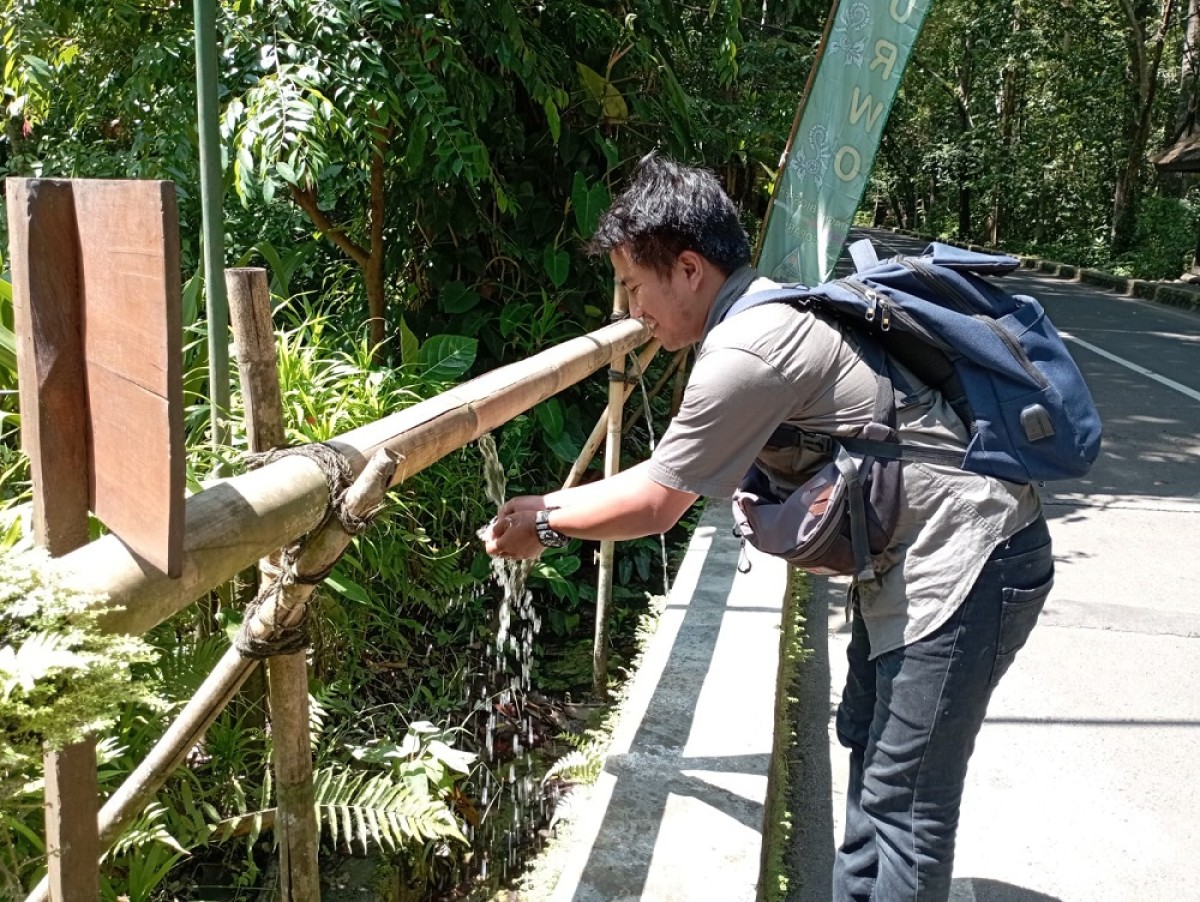 Air mancur dekat Pantai Pancur