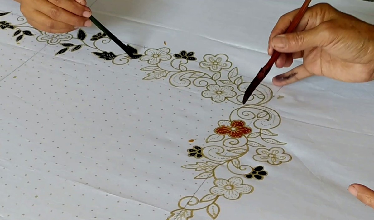 Motif awal membuat batik sarimbit Jombang. (foto: Elok Aprianto/jatimnow.com)