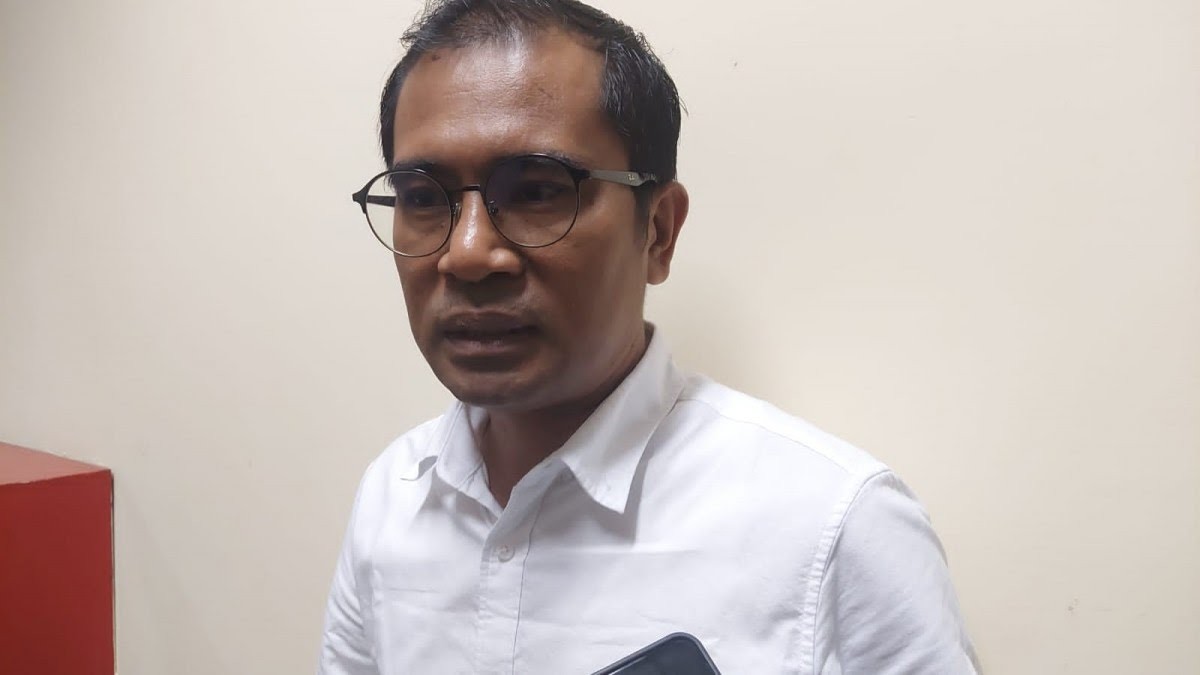 anggota Komisi E DPRD Jatim Mathur Husyairi.