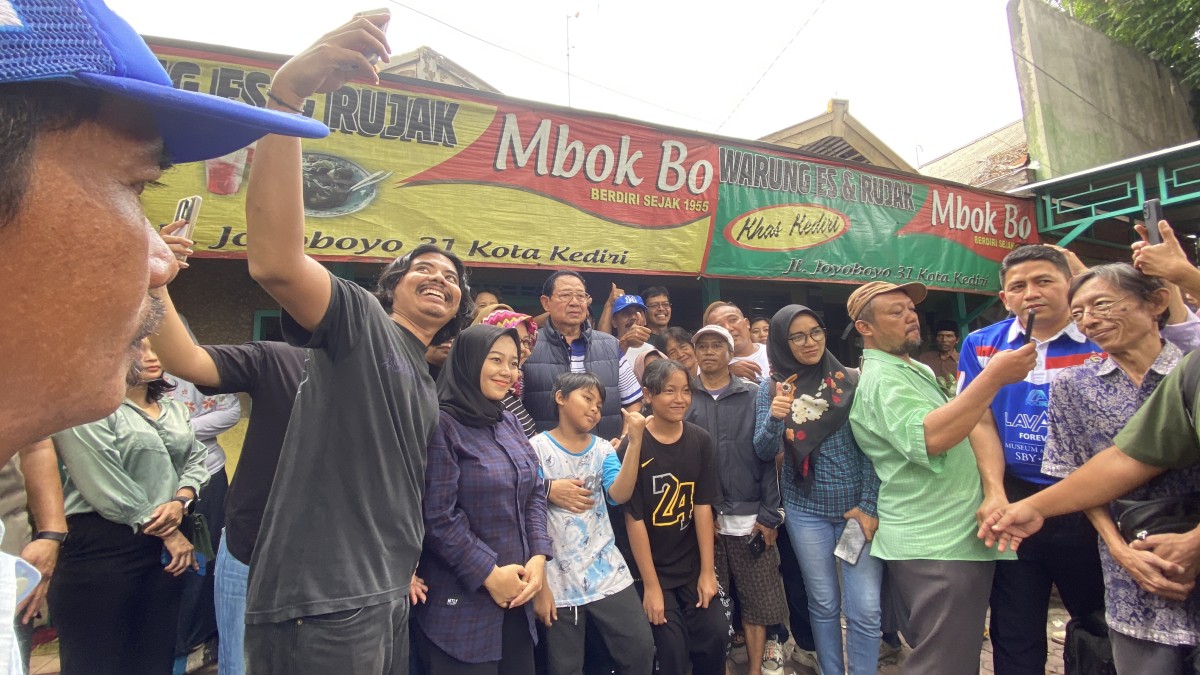 SBY Mampir ke Rujak Cingur Mbok Bo Kediri, Rindu Makanan Masa Kecil