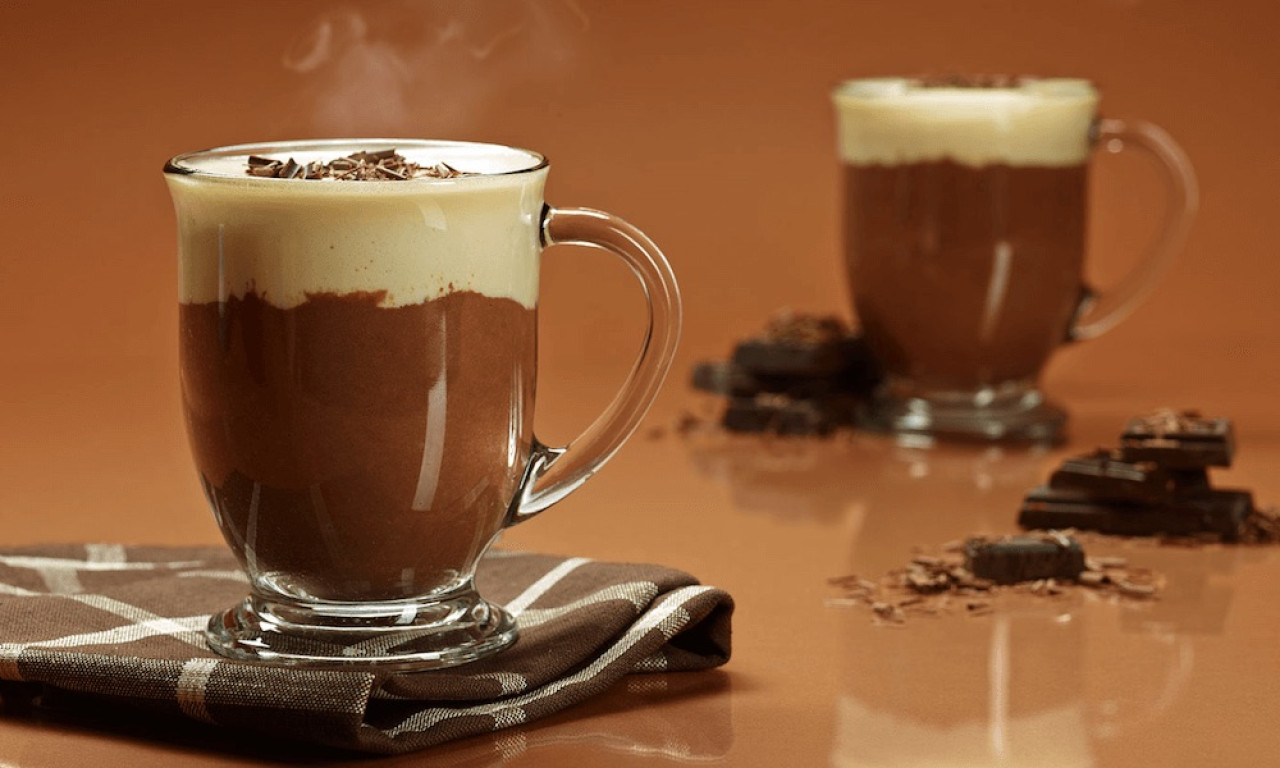 Minuman coklat panas. (Foto: astromesin.com for jatimnow.com)