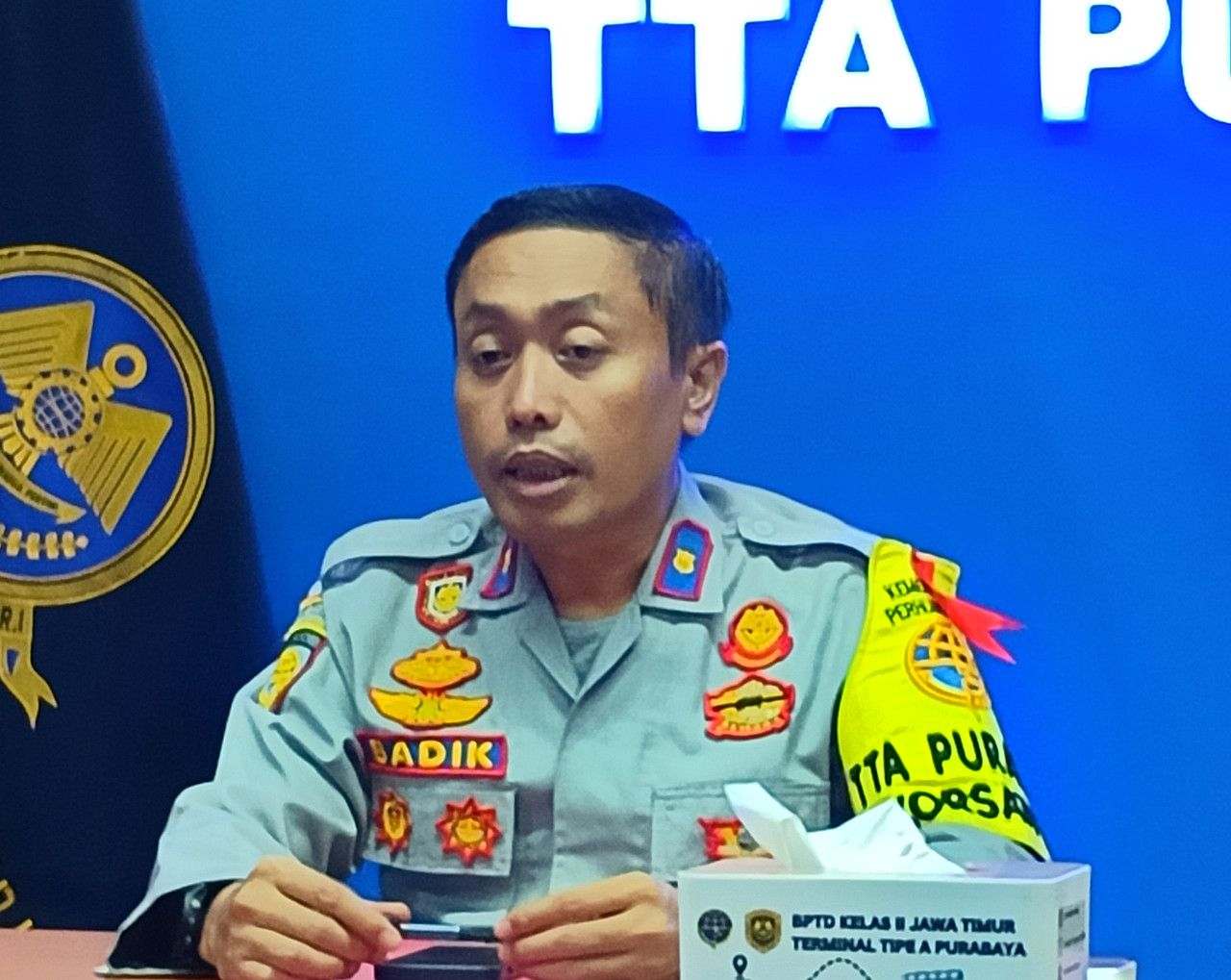 Koordinator Satuan Pelayanan (Korsatpel) Terminal Tipe A Purabaya. Ahmad Badik. (foto: Ahaddiini HM/jatimnow.com)