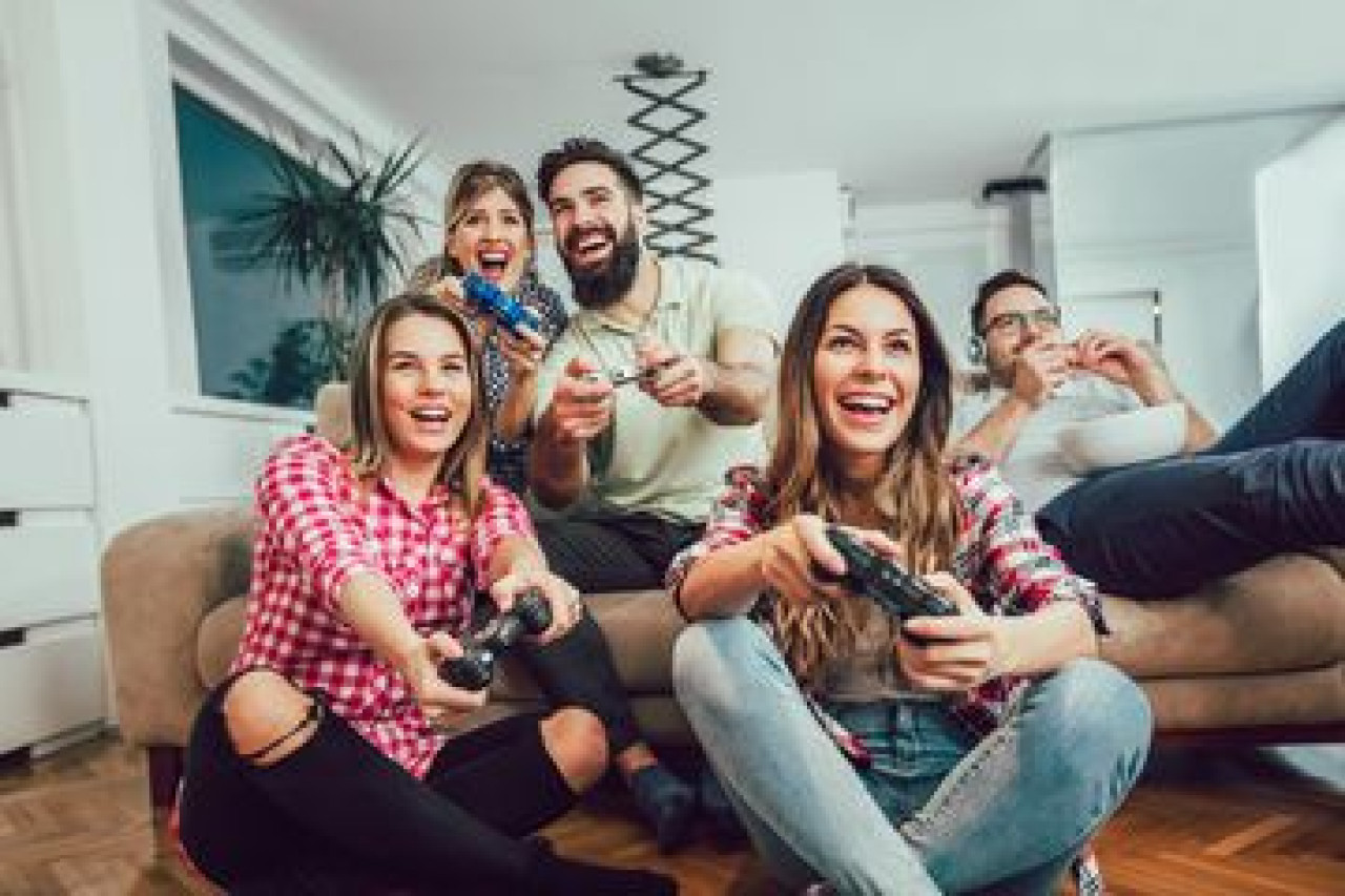 Ilustrasi nge-game bersama. (Foto: grid.id for jatimnow.com)