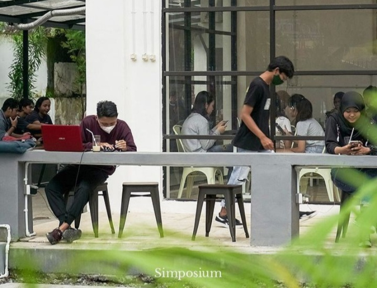 Simposium (instagram @simposium.lt)