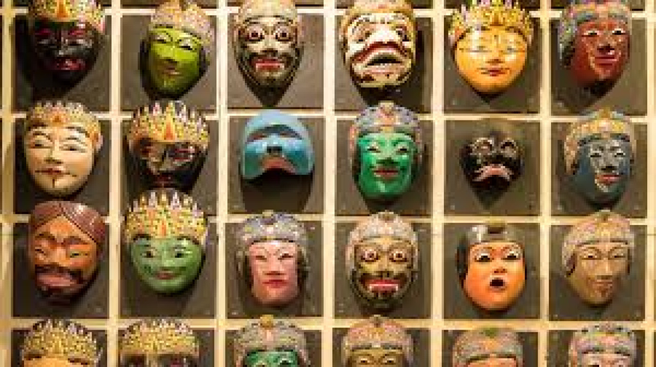 Koleksi topeng asal Malang. (Foto: dok.Atourin) 