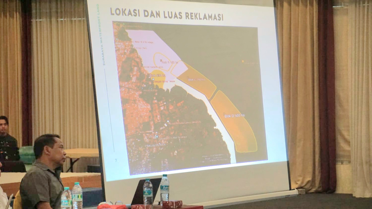 Road Map Surabaya Waterfront Land membentang dari Surabaya Utara hingga Selatan (foto: Ni'am Kurniawan/jatimnow.com)
