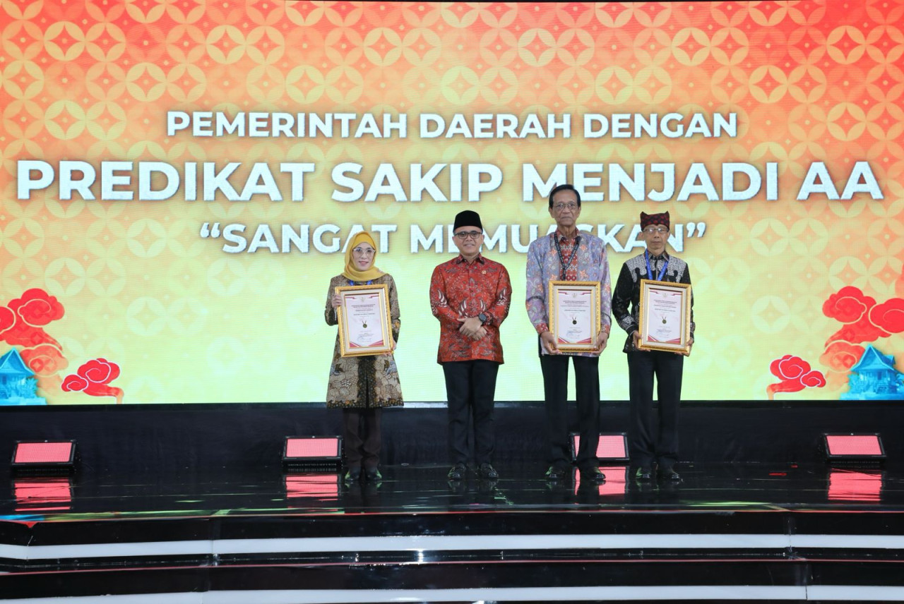 Penerima penghargaan SAKIP. (Foto: Ni'am Kurniawan/jatimnow.com)