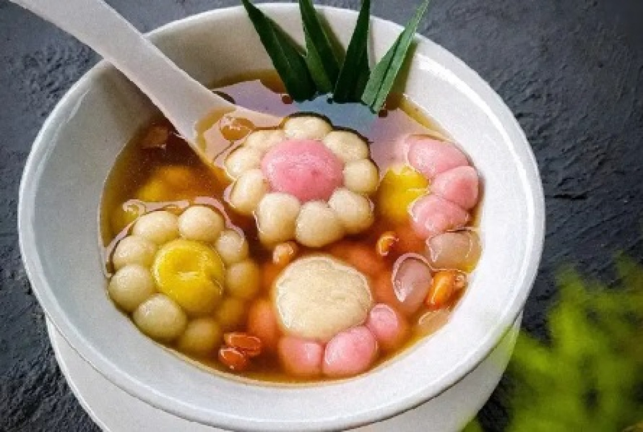 Wedang ronde khas Solo. (Foto: cookpad.com/@izsaiz for jatimnow.com)