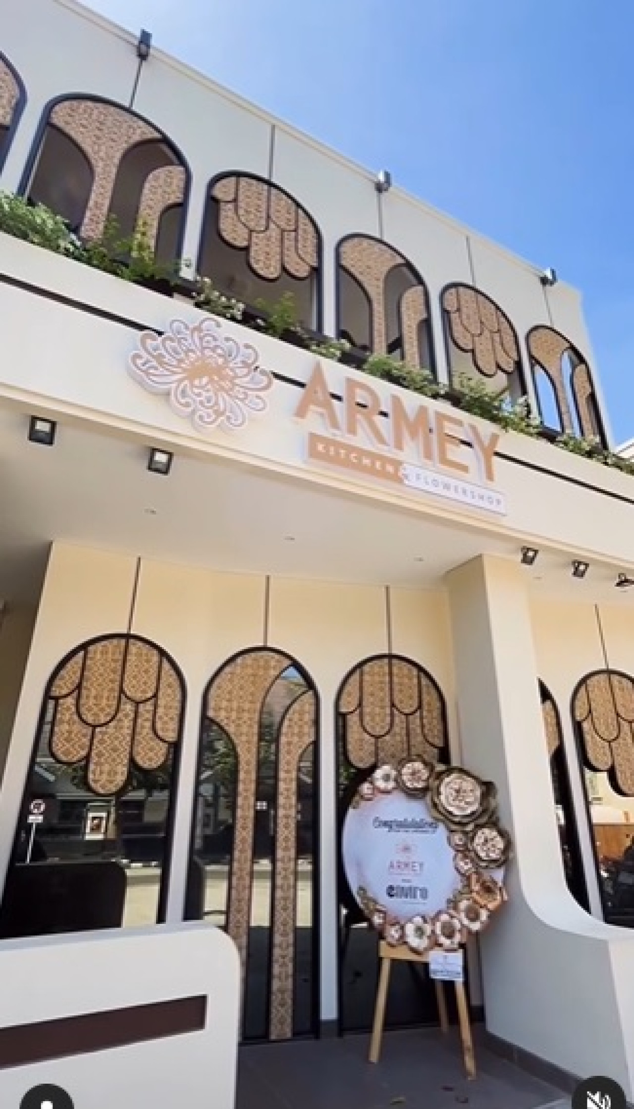 Armey Kitchen and Florist. (Foto: tangkapan layar akun Instagram for jatimnow.com)