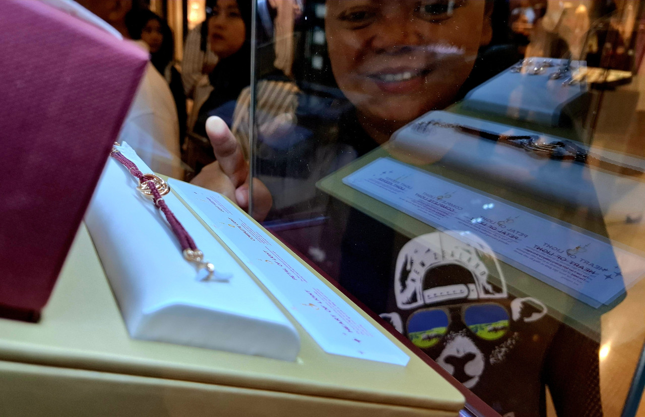 Antusiasme pengunjung di Booth Frank & Co di TP3 Surabaya (foto: Ni'am Kurniawan/jatimnow.com)