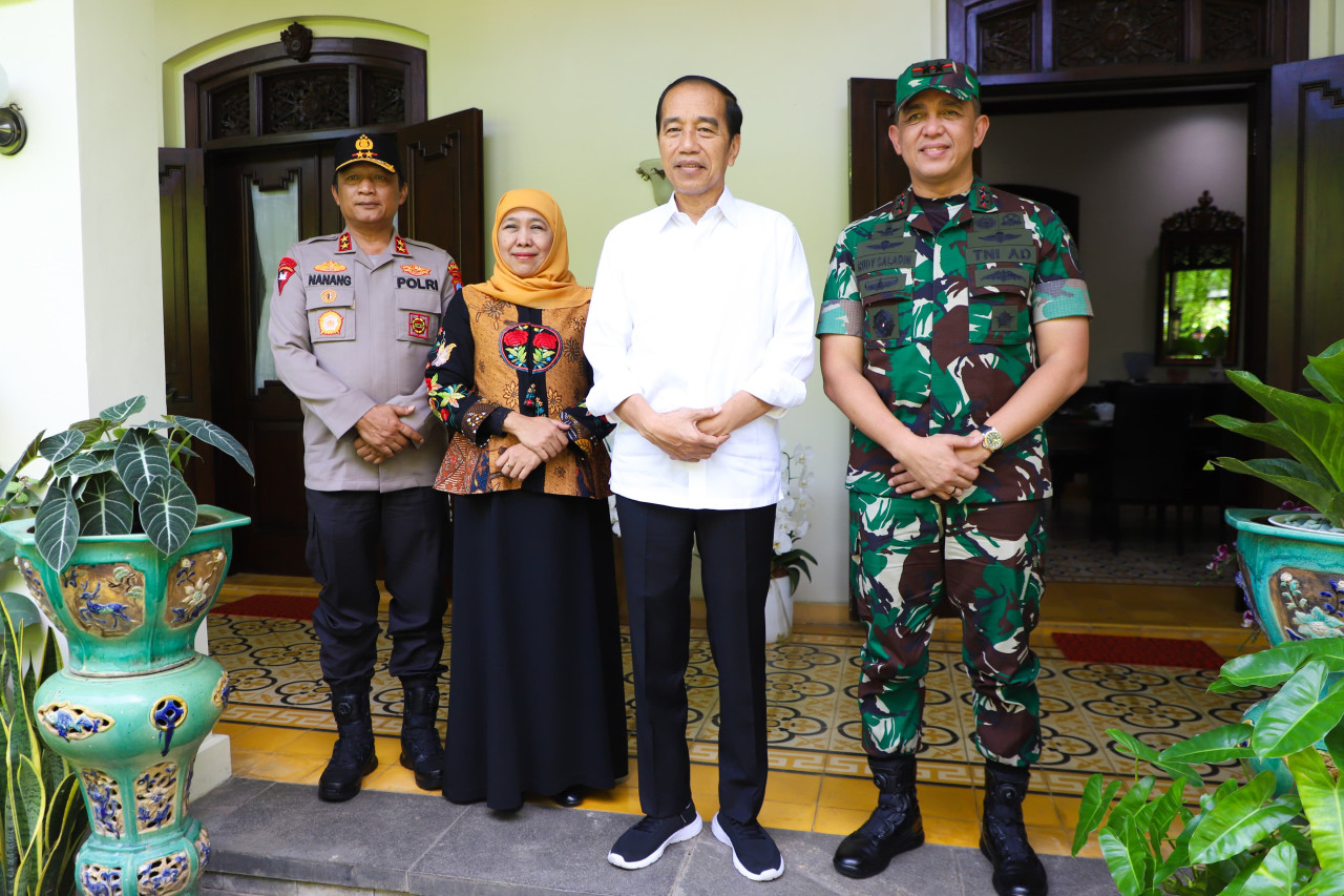 Khofifah bersama pangdam dan kapolda Jatim sowan Jokowi (foto: Humas Pemprov Jatim for jatimnow.com)