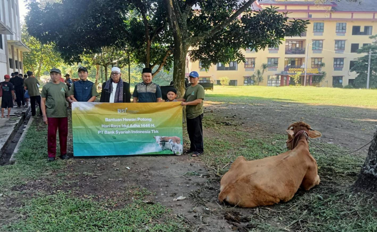 Tradisi Tahunan Kampus UIN KHAS Jember dengan Masyarakat di Idul Adha