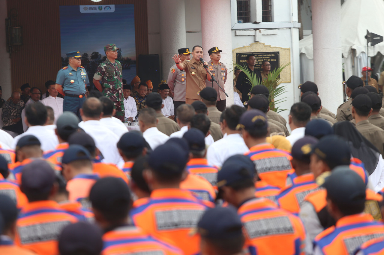 Wali Kota Eri Cahyadi perintahkan petugas awasi jukir liar
