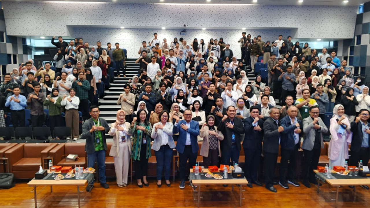 Program Inspire Corner ini bagian dari roadshow BTN di 10 universitas dengan tujuan merekrut calon pemimpin masa depan yang memiliki hard skill dan soft skill kuat. (Foto: Ali Masduki/JatimNow.com)