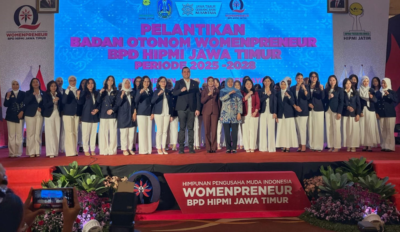 HIPMI Jatim Lantik Pengurus Womenpreneur, Khofifah Ajak Perkuat Sinergi Ekonomi