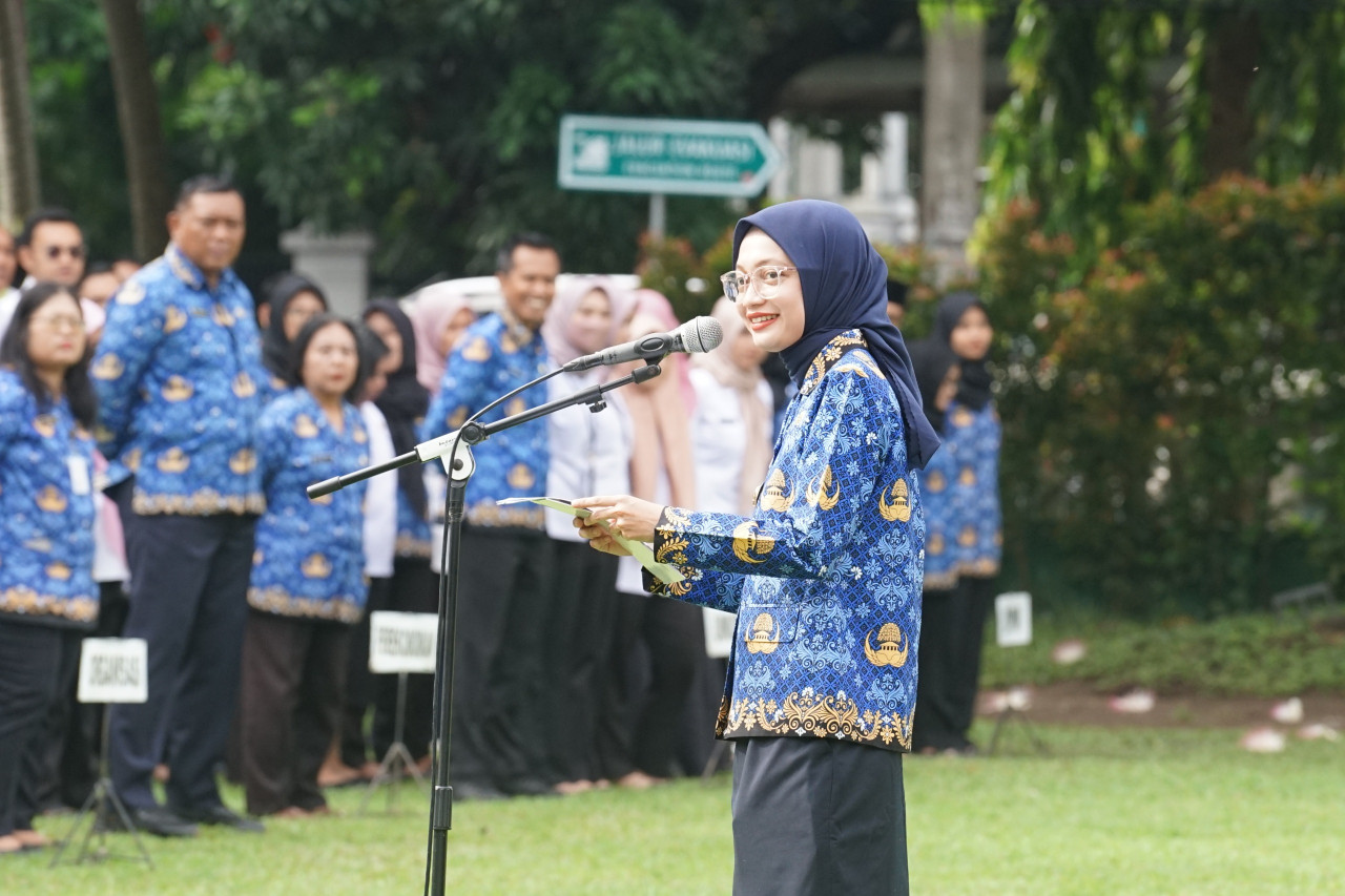 Mbak Vinanda saat memimpin apel pagi. (Foto: Pemkot Kediri/jatimnow.com)
