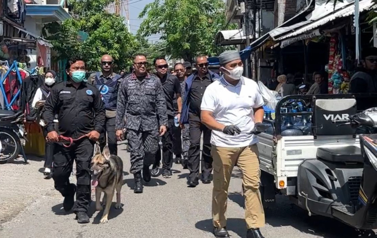 BNNP Jawa Timur bersama tim gabungan berhasil menggelar operasi pemulihan kampung rawan narkoba di Surabaya. (Foto: BNN for JatimNow.com)