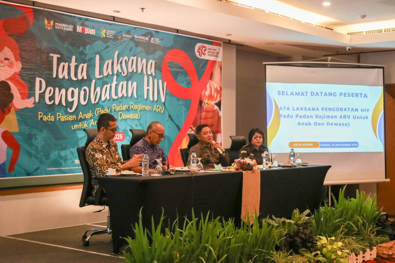 Kegiatan pembinaan tata laksana pengobatan HIV. (Foto: Pemkot Kediri/jatimnow.com)