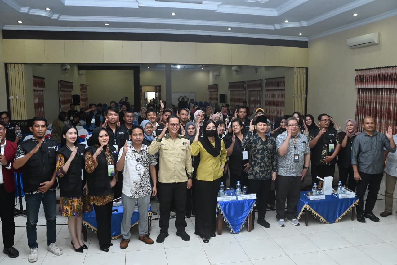 Foto: Salah satu pelatihan yang digelar Novita Hardini. (Prokopim/jatimnow.com)